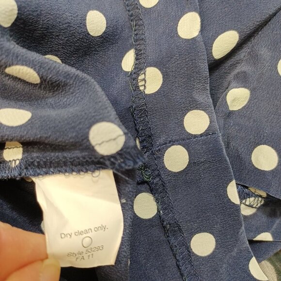 J Crew Blouse 100% Silk Dark Navy Blue Polka Dot Back Zip Size 2 - Picture 5 of 9